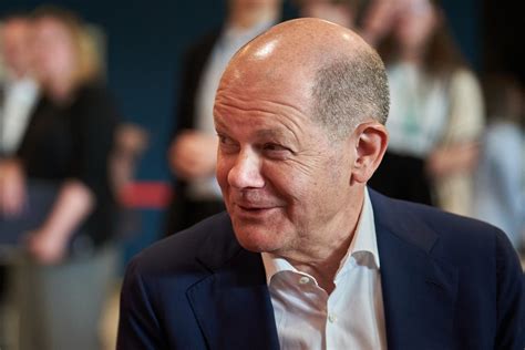  Olaf Scholz và Lời Hứa Bí Mật: Một Buổi Hoà Nhạc Chưa Từng Có